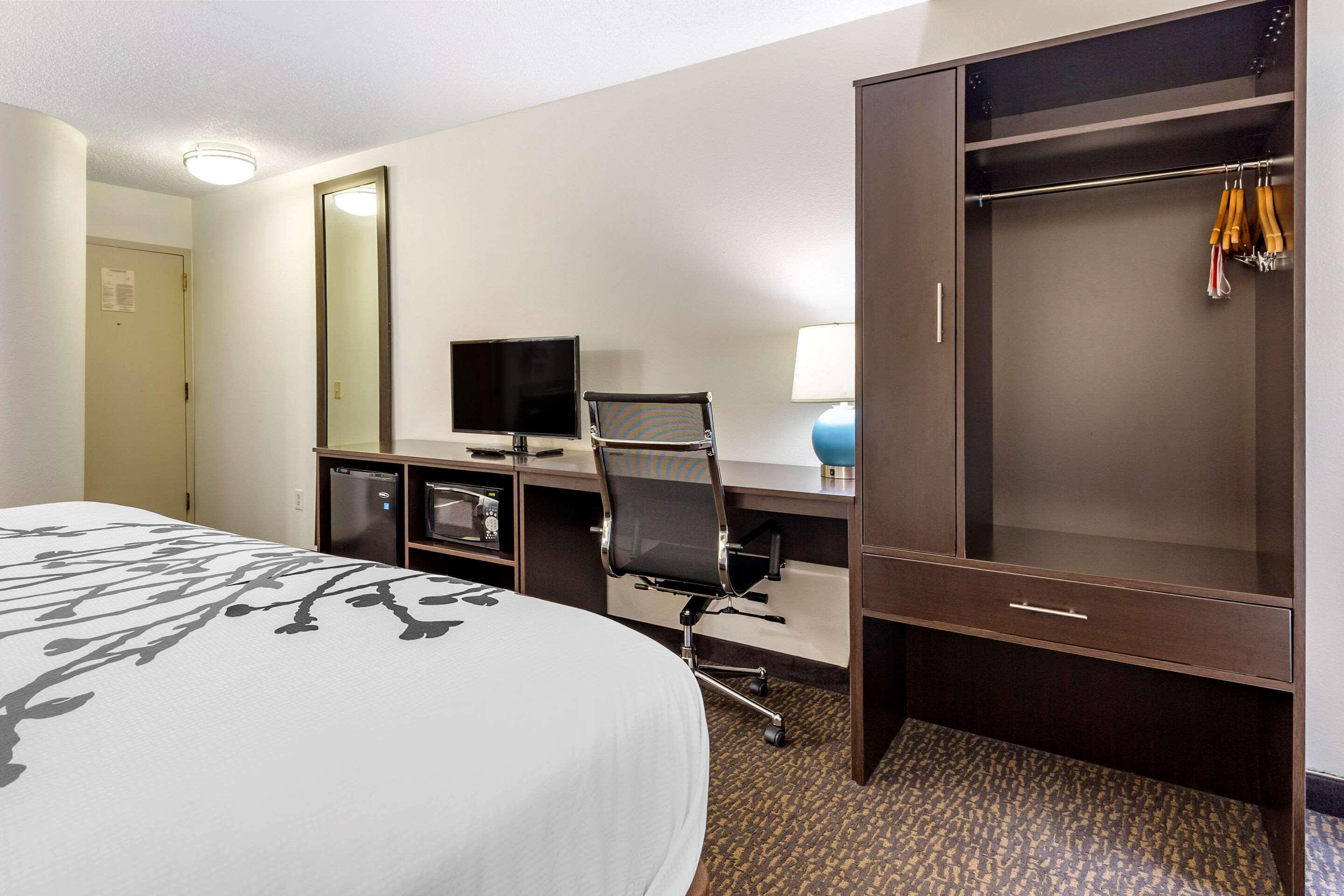 Sleep Inn Henderson I-85 Екстериор снимка